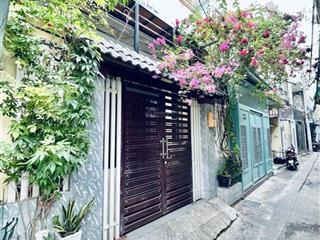 Cách mạng tháng 8, giáp q3, cv lê thị riêng, hẻm xe hơi, 3 tầng, 50m2(4.5 x13), giá 7 tỷ xíu tl