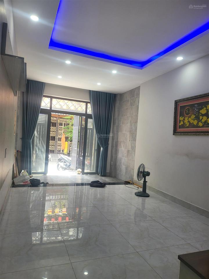 Gấp bán nhà trường chinh, phạm văn bạch, tân sơn, sát metro, không tod, 3 tầng, 64m, 7 tỷ xíu
