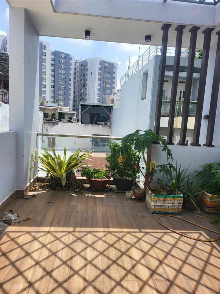 Gấp bán nhà trường chinh, phạm văn bạch, tân sơn, sát metro, không tod, 3 tầng, 64m, 7 tỷ xíu