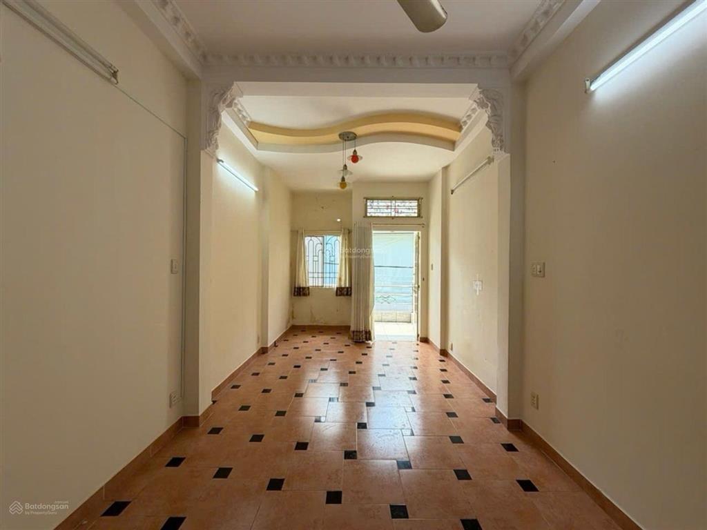 Bán nhà cách mạng tháng tám, phạm văn hai, hẻm xe hơi, 3 tầng, 46m2, giá 6 tỷ xíu tl