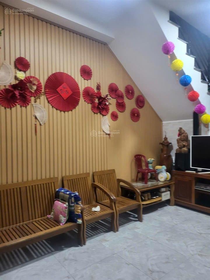 Lạc long quân, lý thường kiệt, sát chợ tân bình, nhà mới 2 tầng, 50m2 (4.2x12m), giá 5 tỷ xíu