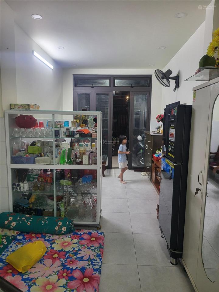 7 tỷ xíu, 4 tầng, 40m2, hẻm xe hơi 6m, cách mạng tháng 8, bắc hải, hoàng sa, q3, q10, lê thị riêng
