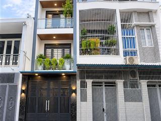 7 tỷ xíu, 4 tầng, 40m2, hẻm xe hơi 6m, cách mạng tháng 8, bắc hải, hoàng sa, q3, q10, lê thị riêng