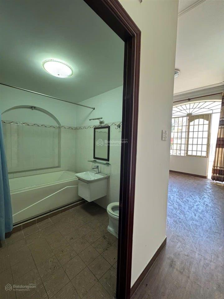 Mặt tiền kinh doanh bắc hải, đất thánh, giáp q10, 3 tầng, 76m2, ngang 4.7, giá nhỉnh 13 tỷ