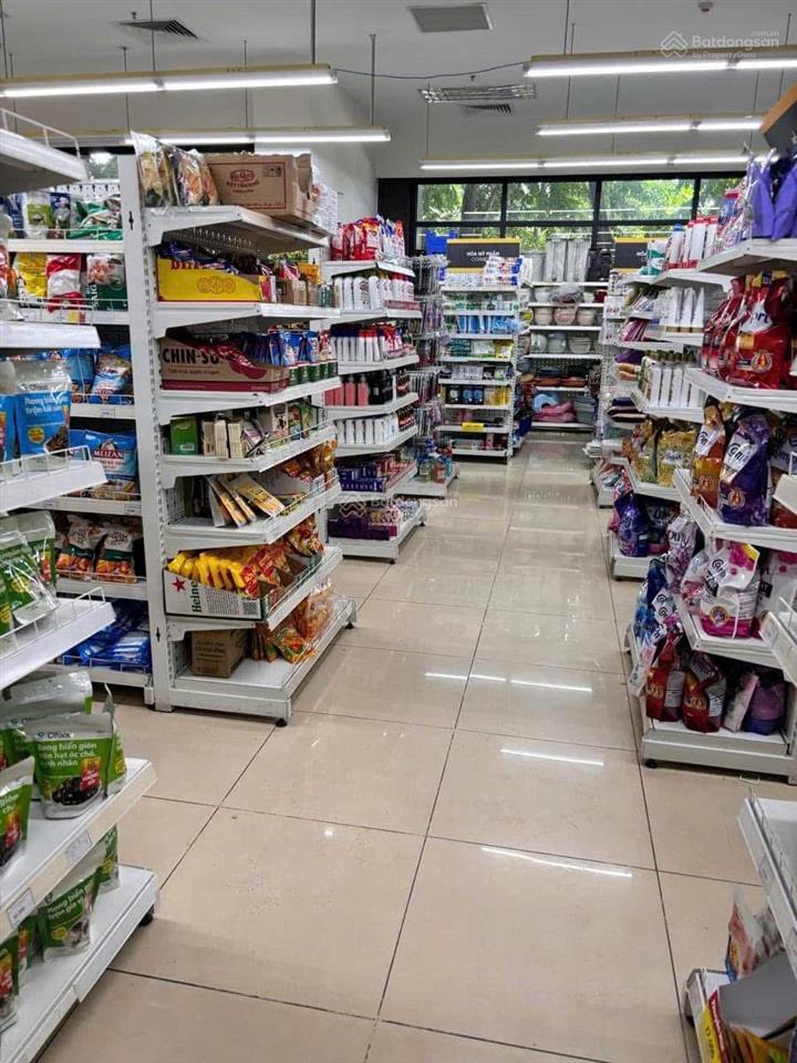 Cần bán gấp shophouse hồ tùng mậu  kđt goldmark city 551m2 dòng tiền 4 tỷ/năm căn góc  67.9 tỷ