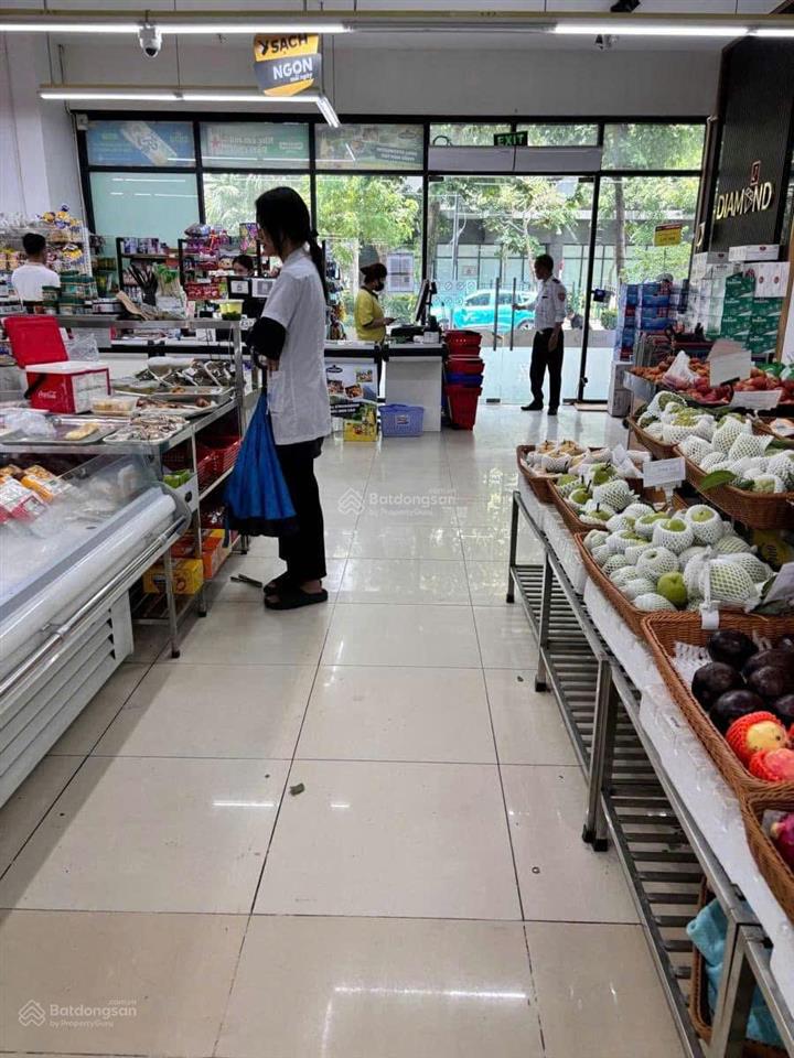 Cần bán gấp shophouse hồ tùng mậu  kđt goldmark city 551m2 dòng tiền 4 tỷ/năm căn góc  67.9 tỷ