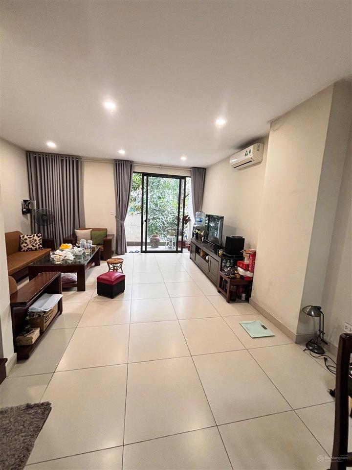 Người quen gửi bán nhà liền kề kđt nam an khánh  vinhomes thăng long  90m2  mt 5m  23 tỷ