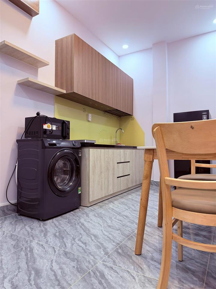 Cho thuê phòng đầy đủ nội thất 50m2, giá ưu đãi 8 triệu tại tôn đản q4, gần q1 q7 q8