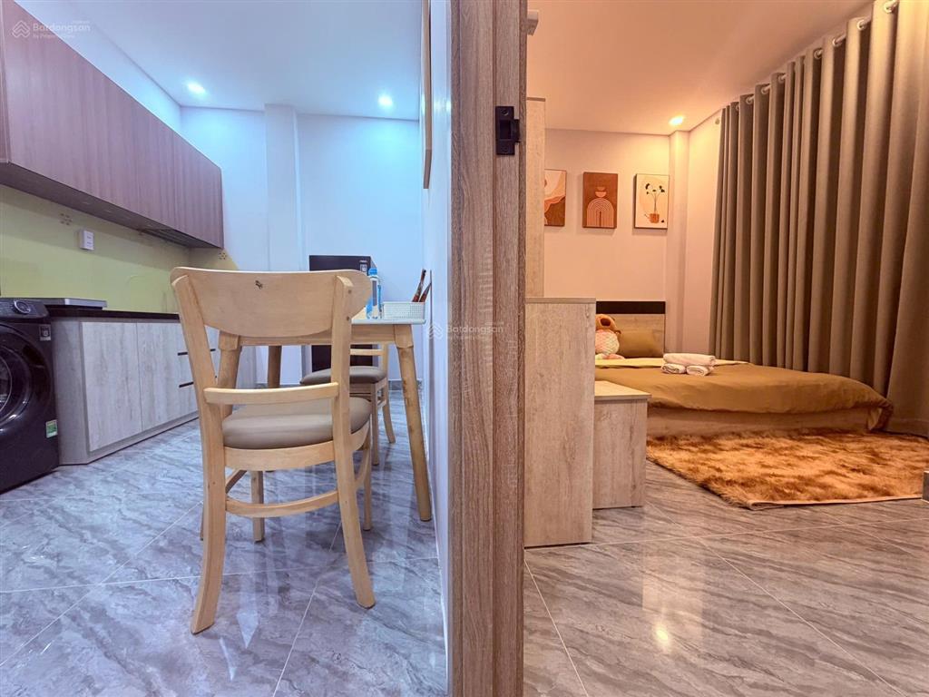 Cho thuê phòng đầy đủ nội thất 50m2, giá ưu đãi 8 triệu tại tôn đản q4, gần q1 q7 q8