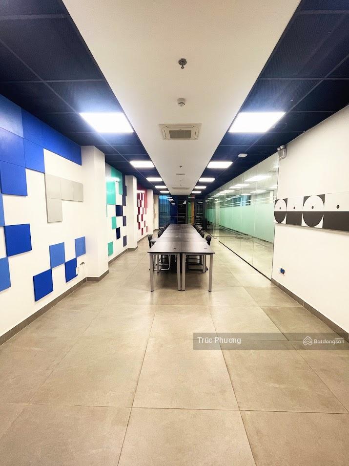 Phố ẩm thực sư vạn hạnh quận 10, 11x22m, cn 242m2  hầm.7 tầng  hđt 250 triệu, giá 59 tỷ