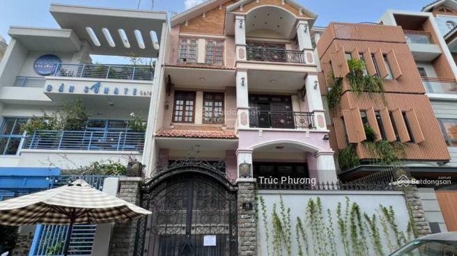 Biệt thự mặt tiền hoa lan  phú nhuận 144m2(8x18m) 4 tầng  khu phố ẩm thực, giá 52 tỷ