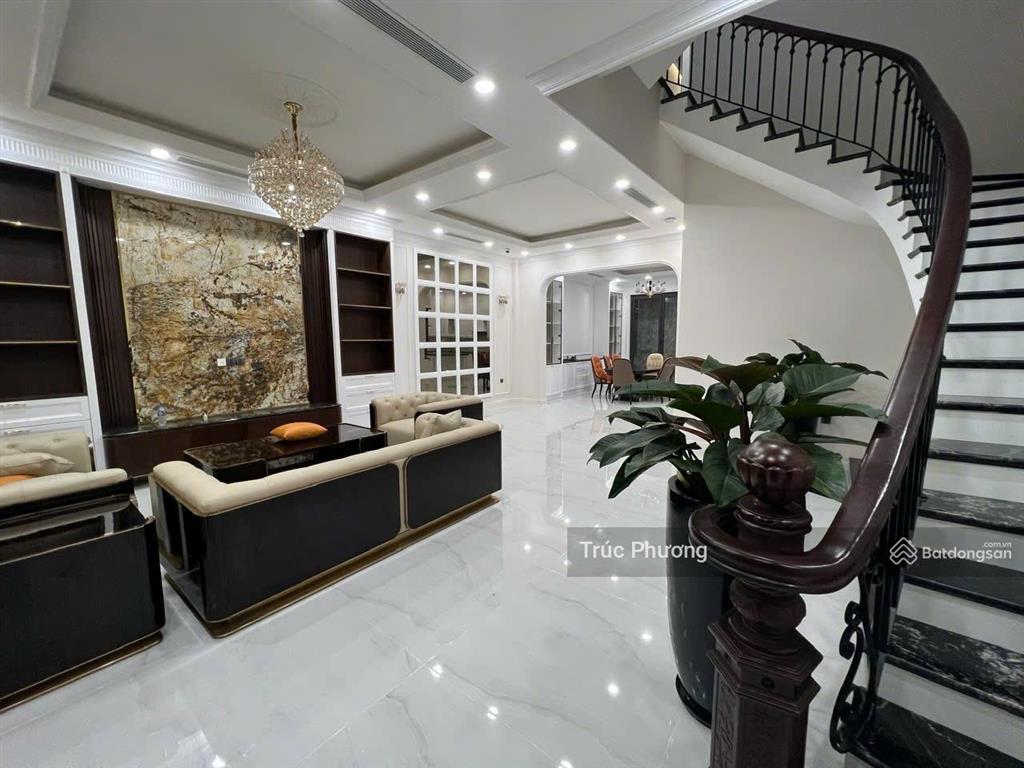 Biệt thự ở hẻm vip 193 nam kỳ khởi nghĩa quận 3, 272m2(17x16m) trệt + lầu  6pn, giá 60 tỷ