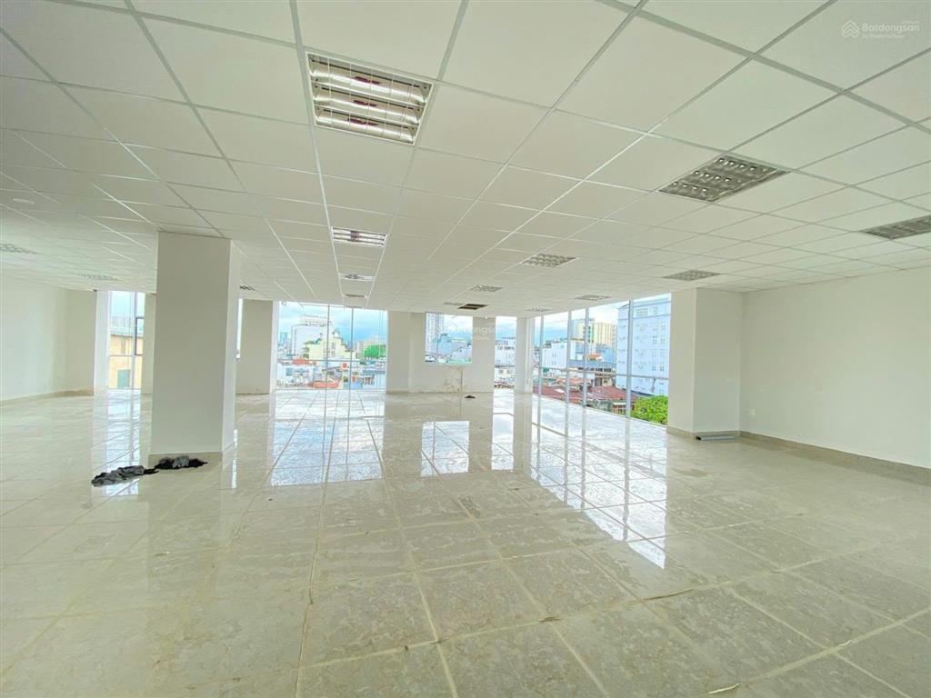 Siêu vị trí! tòa nhà mt võ văn kiệt  nguyễn cảnh chân, quận 1, 8x17m, 7 tầng thang máy, giá 60 tỷ