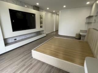 Bán nhà thanh am phường việt hưng long biên hà nội diện tích  62m2 x 6 tầng x 15,8 tỷ