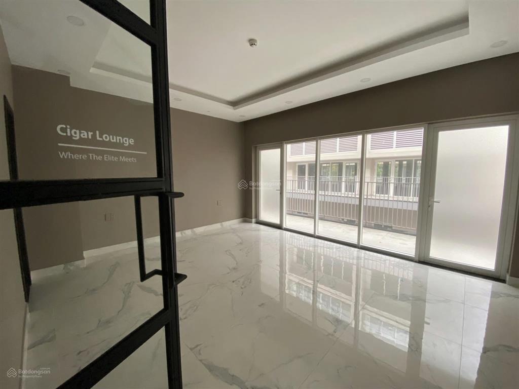 Cho thuê nhà phố saritown 1hầm 4,5 lầu giá tốt