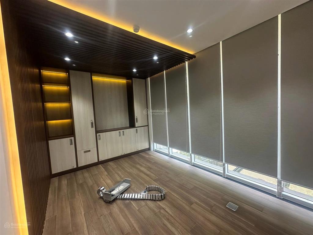 Văn phòng làm việc 24/7  sàn văn phòng đường b4, saritown full nội thất bao thuế dt110m2