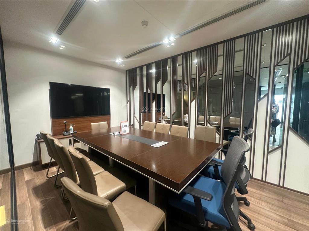 Văn phòng làm việc 24/7  sàn văn phòng đường b4, saritown full nội thất bao thuế dt110m2