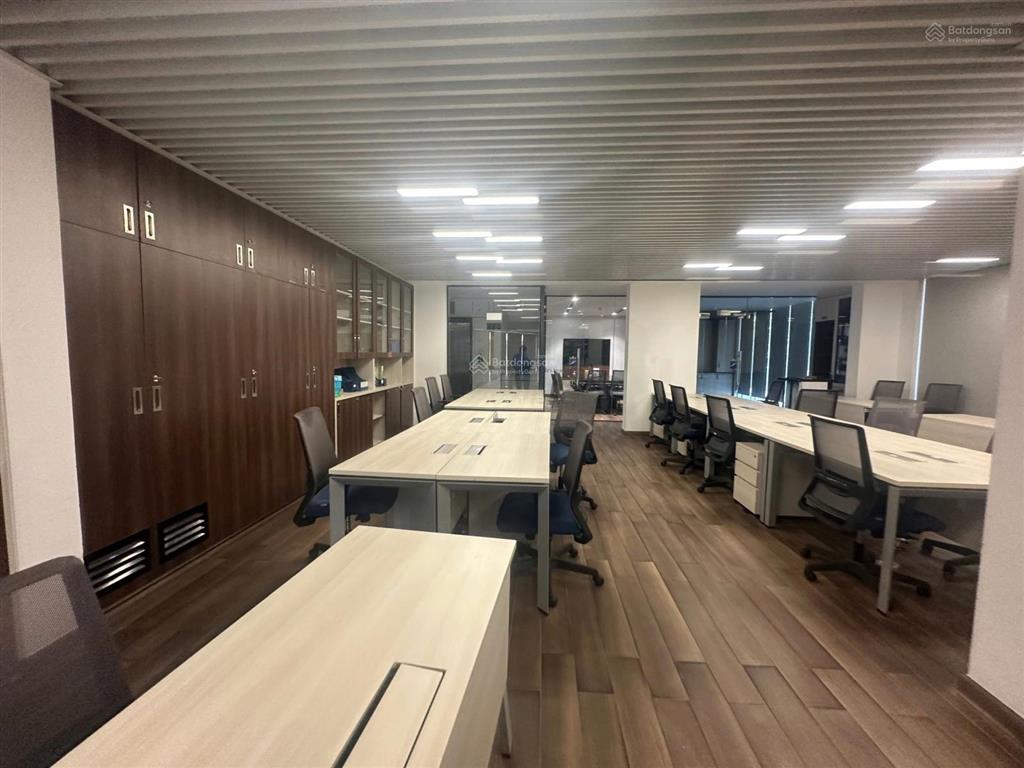 Văn phòng làm việc 24/7  sàn văn phòng đường b4, saritown full nội thất bao thuế dt110m2
