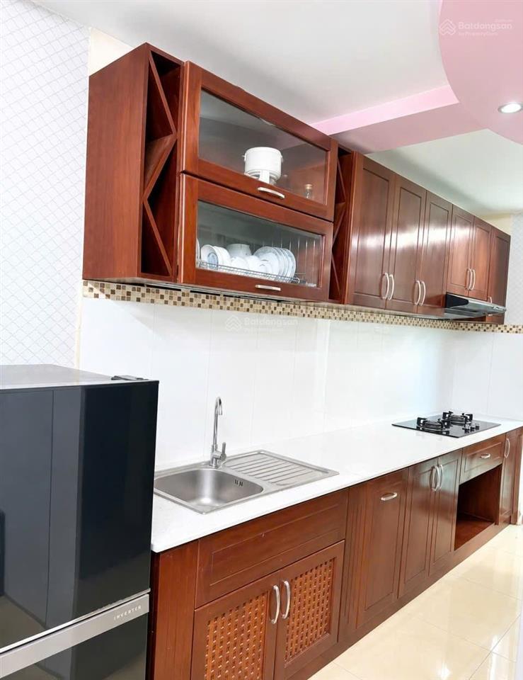 Cho thuê căn hộ dịch vụ sadeco phước kiển a | có máy giặt riêng full nội thất