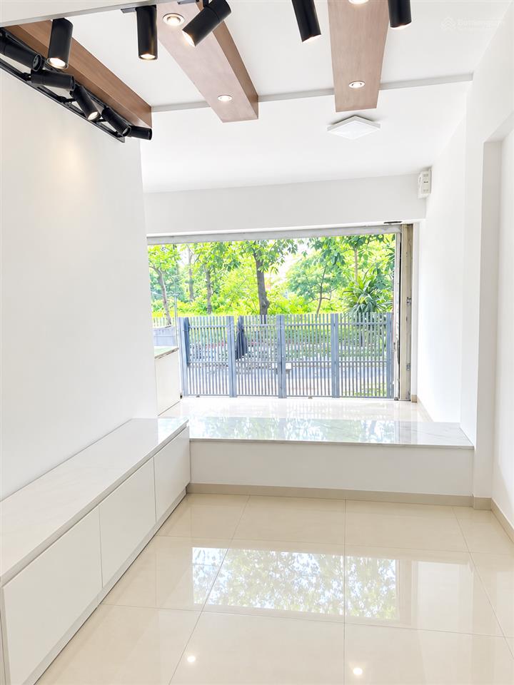 Cho thuê căn hộ dịch vụ sadeco phước kiển a | có máy giặt riêng full nội thất