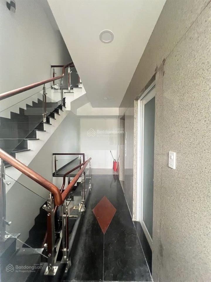 Nguyên căn mặt tiền hoàng trọng mậu, p. tân hưng dt 5x20m gồm hầm, trệt, 4 lầu, 12 phòng
