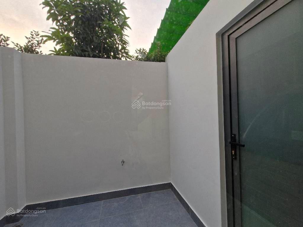 Siêu phầm 3 tầng, 64m2, gần mặt tiền, gần chợ long phước, quận 9 chỉ 4,x tỷ.