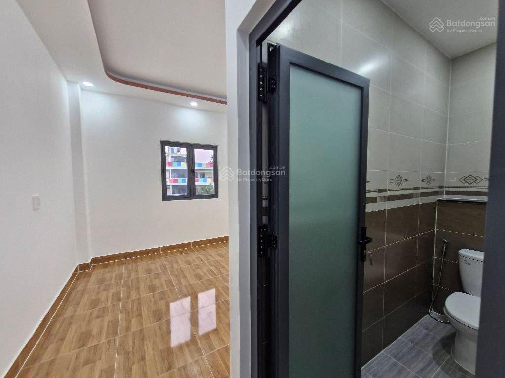 Siêu phầm 3 tầng, 64m2, gần mặt tiền, gần chợ long phước, quận 9 chỉ 4,x tỷ.