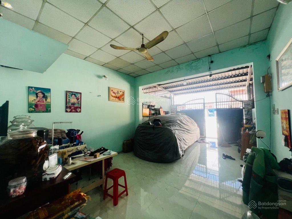 Bán đất tặng nhà c4, 98m2, gần ql13, hiệp bình phước, thủ đức chỉ 7,x tỷ.