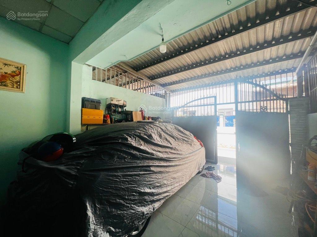 Bán đất tặng nhà c4, 98m2, gần ql13, hiệp bình phước, thủ đức chỉ 7,x tỷ.