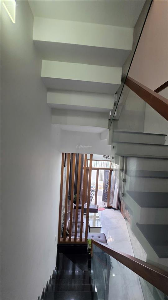 Giảm 200t, siêu phẩm, 3 tầng, 73m2, gần bệnh viện thủ đức, tam bình, thủ đức về 7,39 tỷ