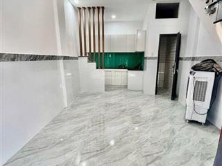 Nhà mới ở ngay, 2 tầng, sử dụng 50m2 kha vạn cân,thủ đức chỉ 2,x tỷ.