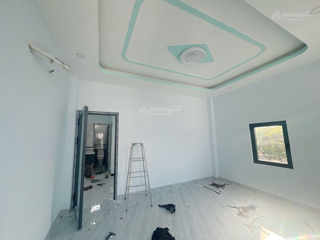 Nhà đẹp mới hoàn thiện, 3 tầng, 74m2, ngang 6,7m, tỉnh lộ 43, tam bình, thủ đức chỉ 5, x tỷ