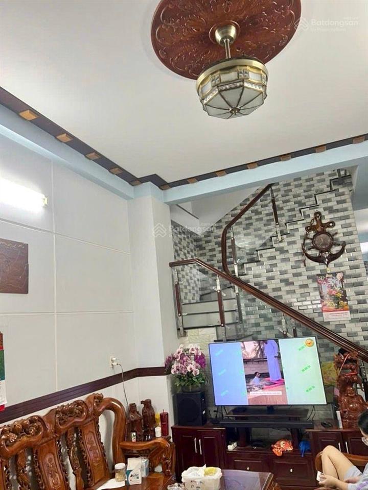 Nhà mặt tiền 3 tầng, 99,3m2 đường số thông xa lộ hà nội, cạnh kdl suối tiên, quận 9, chỉ 8,2 tỷ.