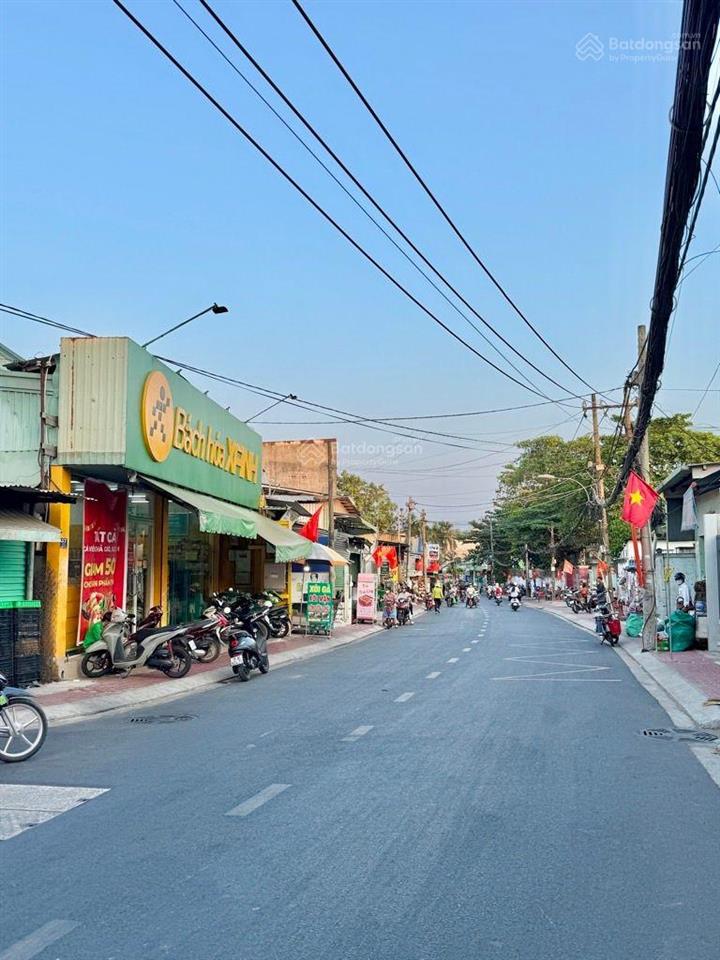 Nhà mặt tiền 3 tầng, 99,3m2 đường số thông xa lộ hà nội, cạnh kdl suối tiên, quận 9, chỉ 8,2 tỷ.