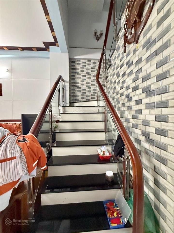 Nhà mặt tiền 3 tầng, 99,3m2 đường số thông xa lộ hà nội, cạnh kdl suối tiên, quận 9, chỉ 8,2 tỷ.