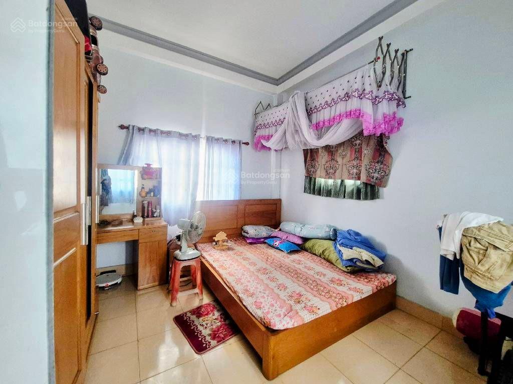 Bán nhà 3 tầng, 95m2, ngang 5m, gần tl43, tam bình, thủ đức chỉ 5,x tỷ.