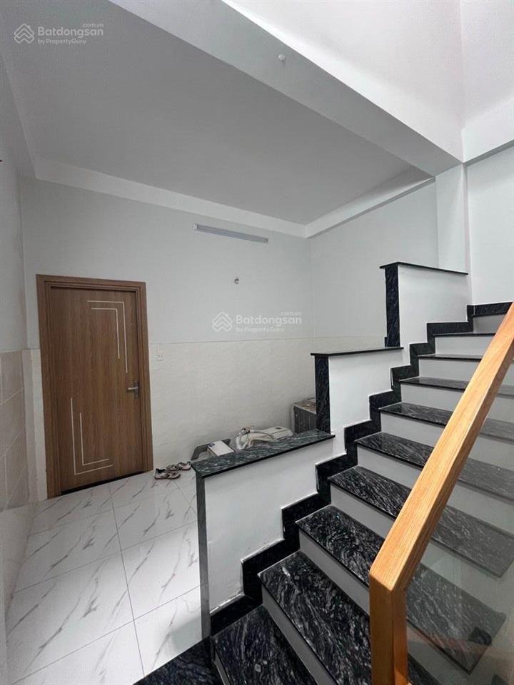 Nhà đẹp 3 tầng 69m2, gần lê văn việt, ngã 3 mỹ thành, long bình, quận 9 chỉ 6 tỷ nhỉnh.