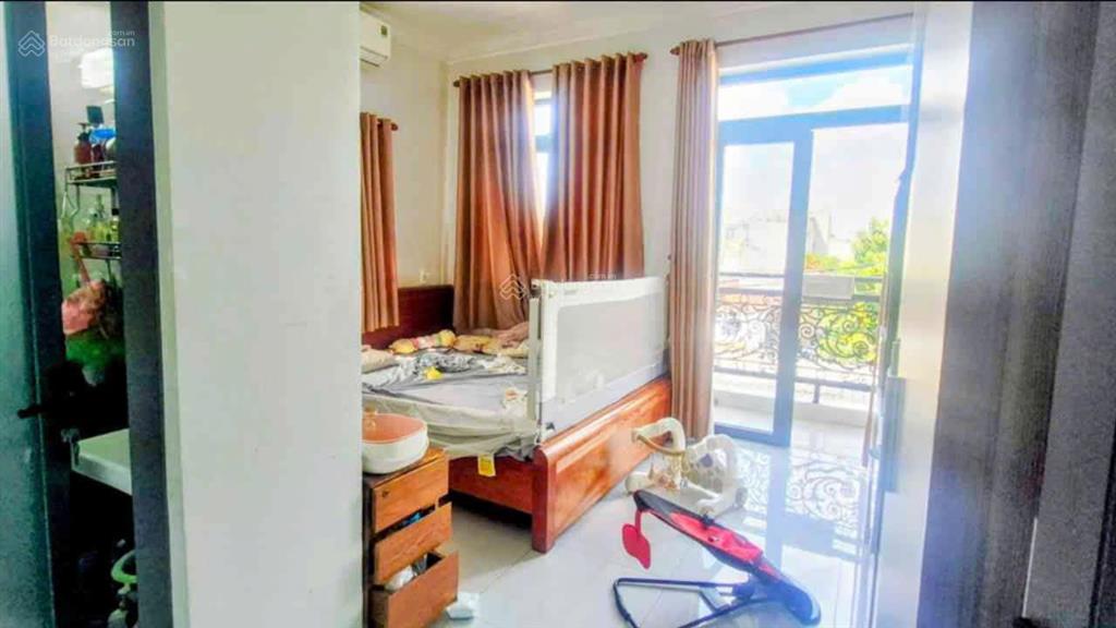 Bán nhà 3 tầng, 105m2, đường ô tô, gần ttyt bình chiểu, tam bình, thủ đức chỉ 5,x tỷ.