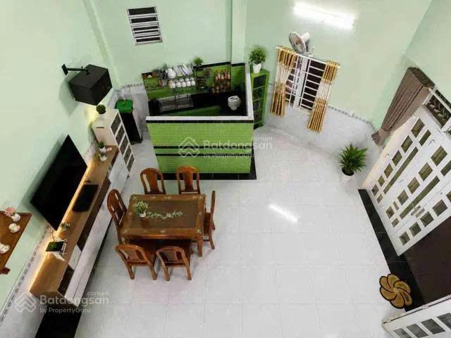 Lô gốc 2 tầng, 122m², đường ô tô tránh, gần kdc sim city, vinhomes, long phước, quận 9 chỉ 7,x tỷ.