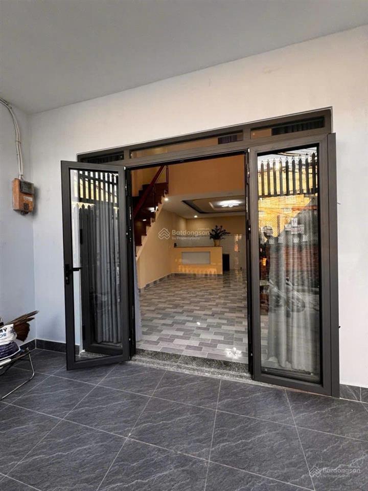 Nhà đẹp 2 tầng, lô góc 60m², gần bv thủ đức, cạnh phạm văn đồng, trung tâm thủ đức chỉ 5,x tỷ.