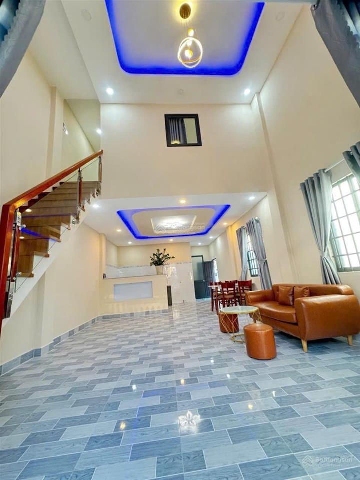 Nhà đẹp 2 tầng, lô góc 60m², gần bv thủ đức, cạnh phạm văn đồng, trung tâm thủ đức chỉ 5,x tỷ.