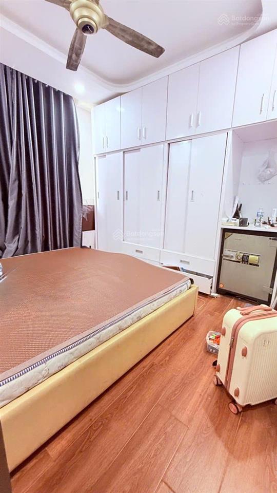 Nhà đẹp 3 tầng, trung tâm tam bình, gần bv thủ đức, gần phạm văn đồng, kdc bảo vệ 24/7