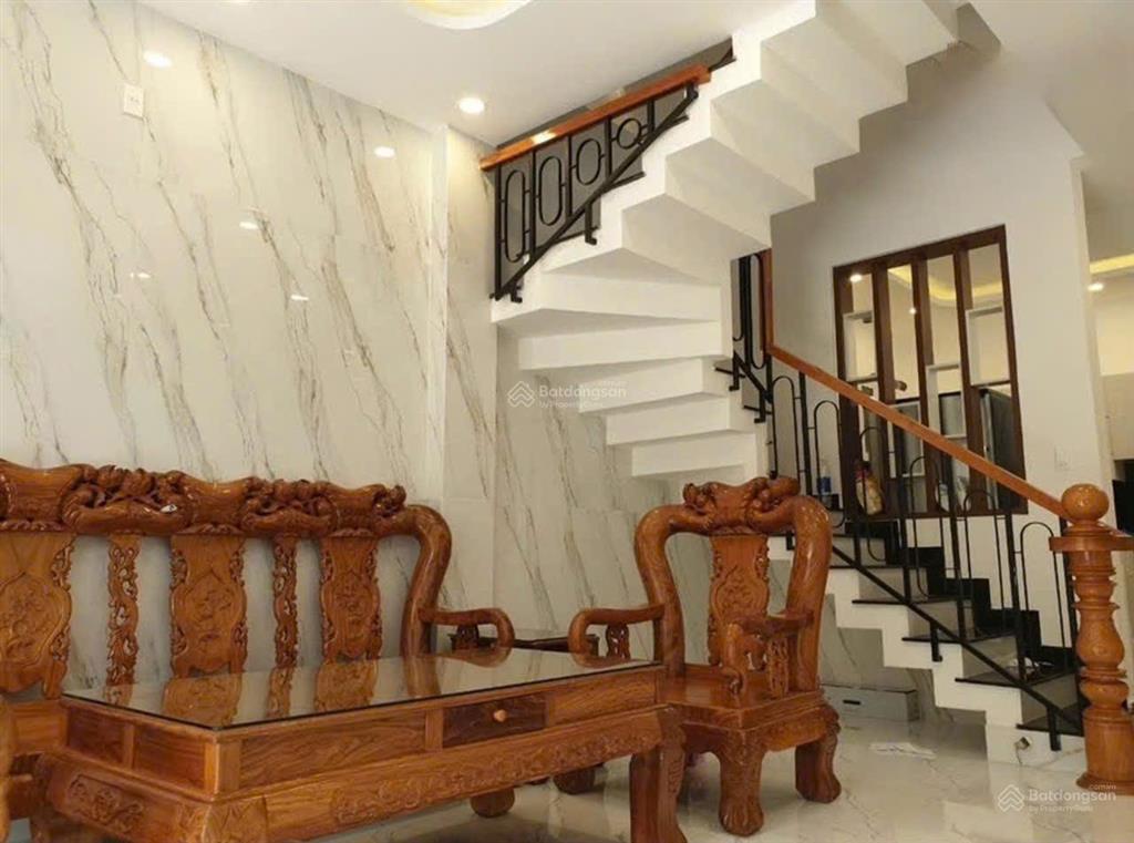 Nhà đẹp 3 tầng, trung tâm tam bình, gần bv thủ đức, gần phạm văn đồng, kdc bảo vệ 24/7