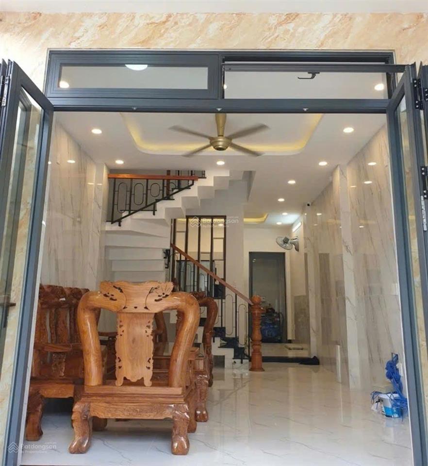 Nhà đẹp 3 tầng, trung tâm tam bình, gần bv thủ đức, gần phạm văn đồng, kdc bảo vệ 24/7