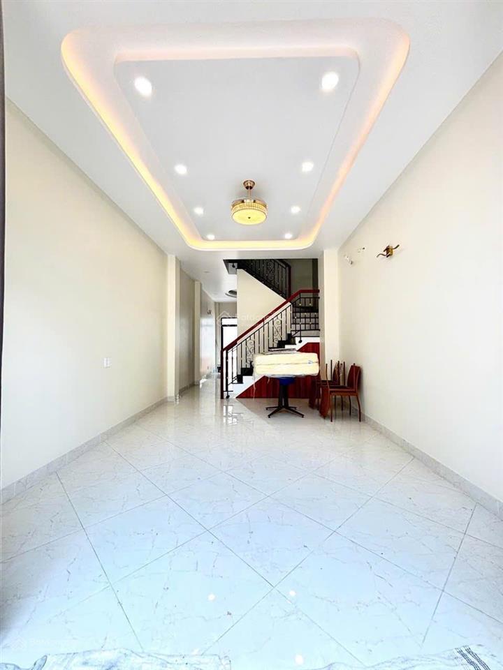 Nhà đẹp 3 tầng, 63m2, đường ô tô, gần làng đại học quốc gia, linh xuân, thủ đức.