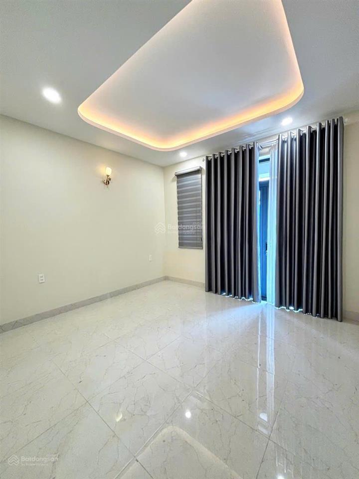 Nhà đẹp 3 tầng, 63m2, đường ô tô, gần làng đại học quốc gia, linh xuân, thủ đức.