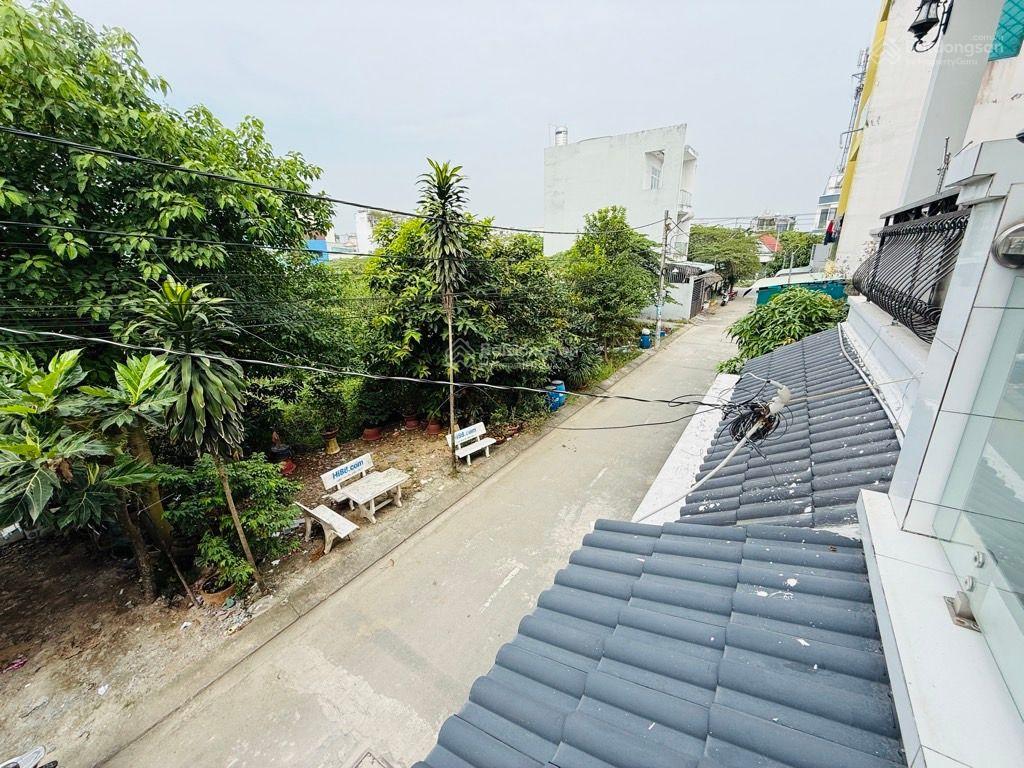 Nhà đẹp 3 tầng, hoàn công, vị trí đẹp, đường tam đa long trường quận 9.