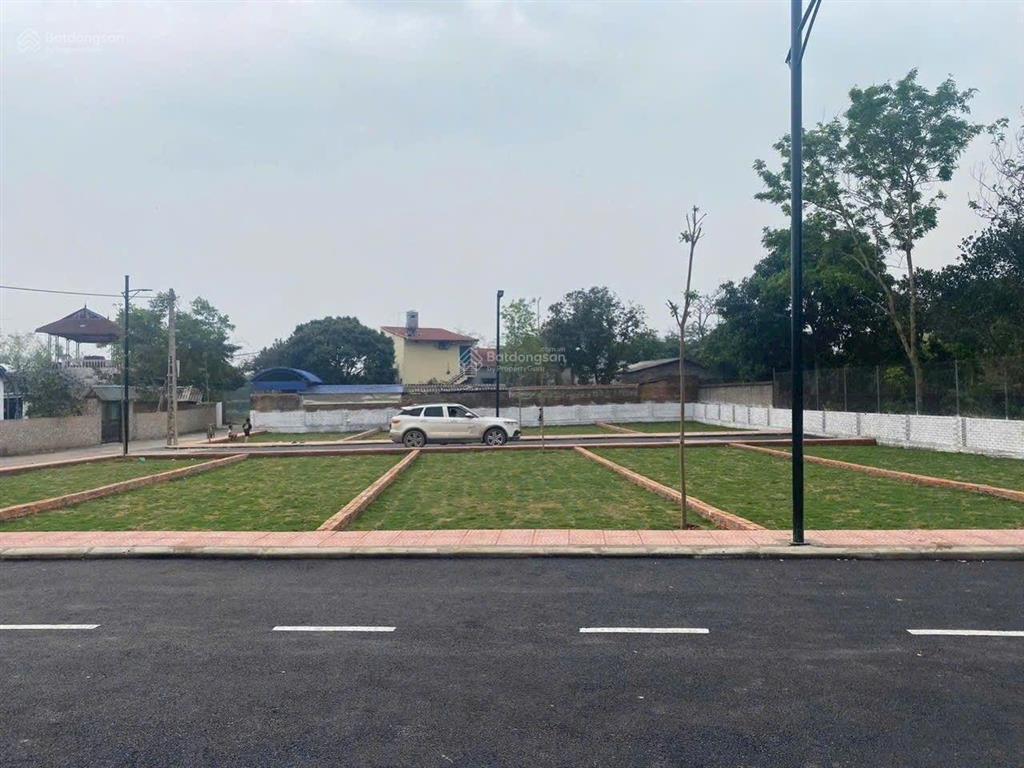 Đất nền sóc sơn 100m2, sổ đỏ cất, cơ hội đầu tư hấp dẫn. giá hơn 2 tỷ/lô.
