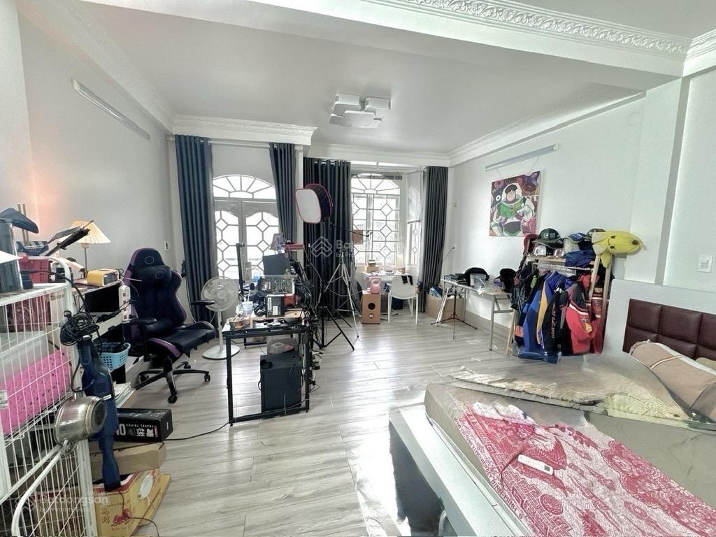 Chính chủ bán nhà 5 tầng huỳnh văn bánh, phú nhuận  53m2 sẵn 4 phòng ngủ đẹp ở liền chỉ 7 tỷ nhỉnh