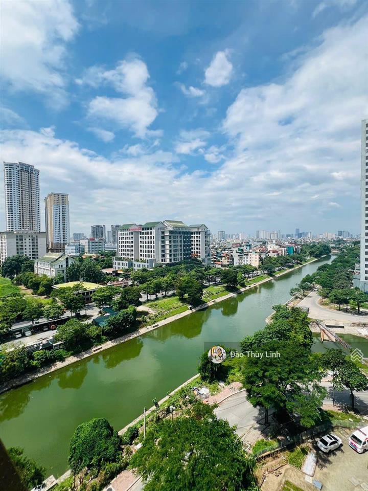Chủ gửi bán căn hộ oct1 bắc linh đàm căn góc 50m 2 ngủ cực thoáng đẹp
